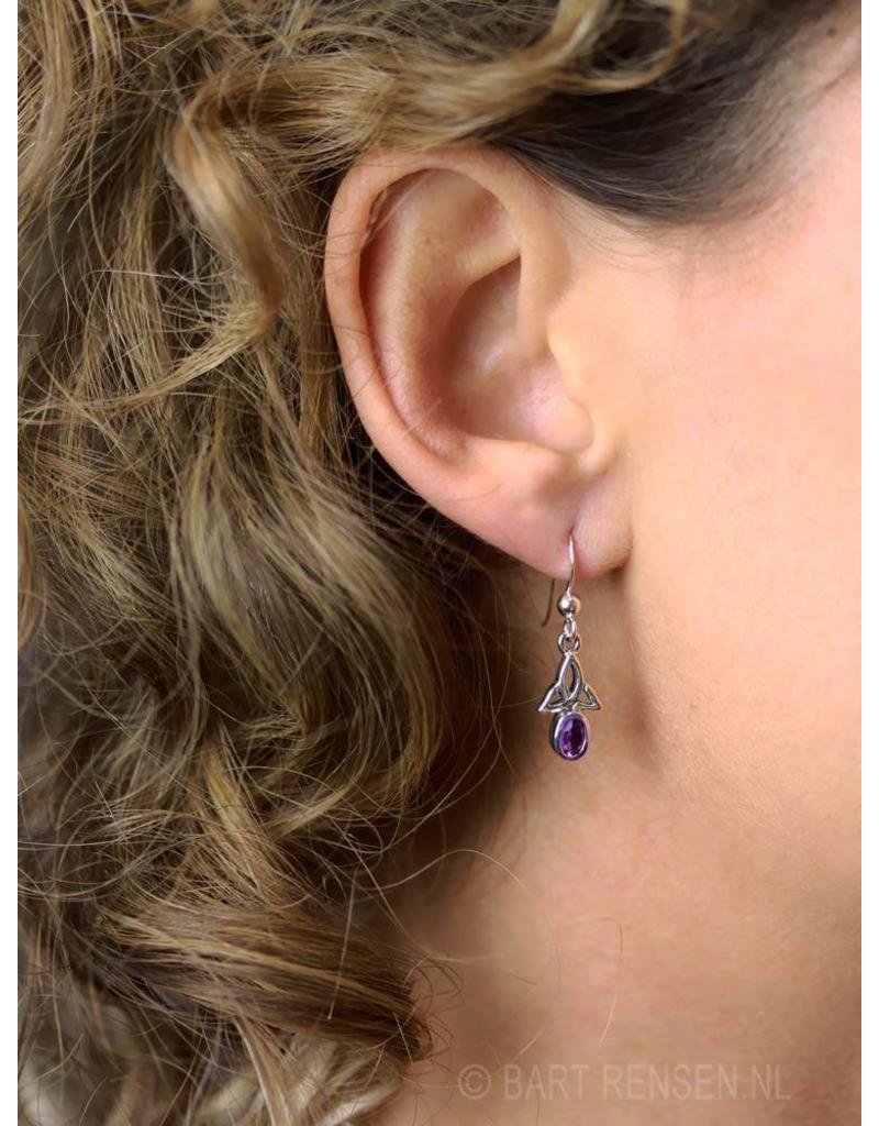 Triquetra oorhangers met steen  - echt zilver