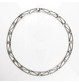 Silver necklace with movable links