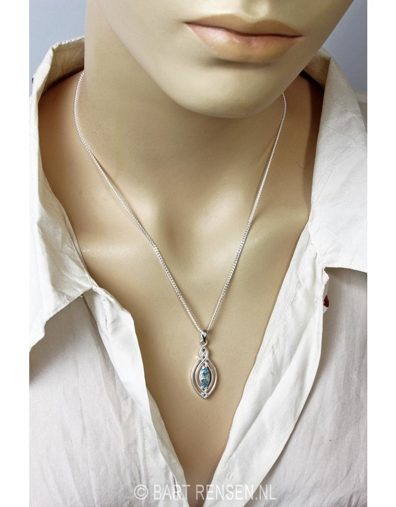 Celtic pendant with gem - sterling silver