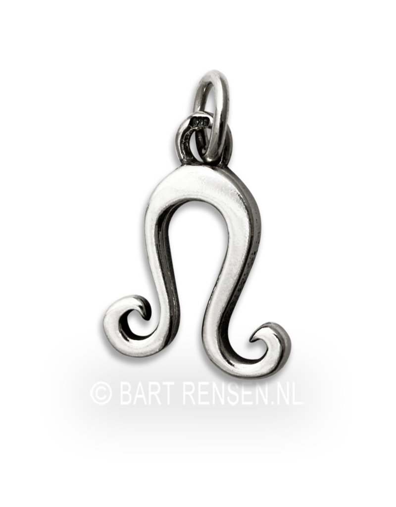 Lion pendant - sterling silver