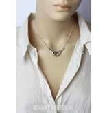 Hands necklace - 14 carat gold