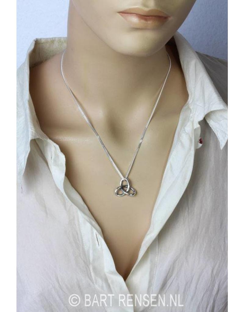 Gordian Knot pendant -  14 carat gold