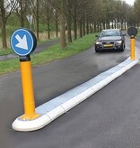 Modular traffic island from recycled rubber