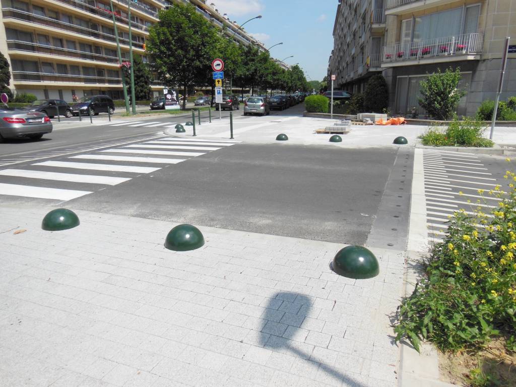 Halve bol in gietijzer - RAL 6009