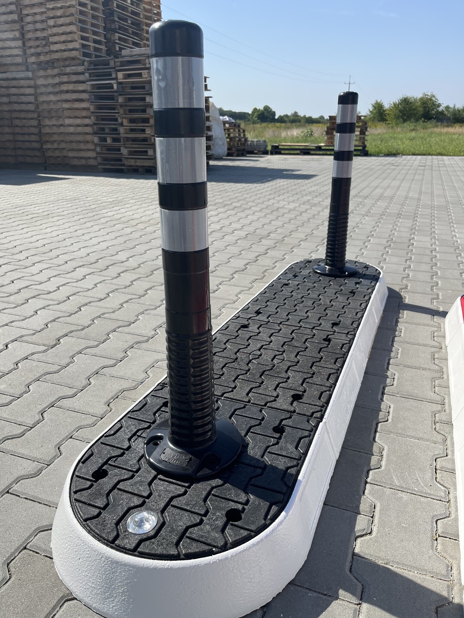 Modulair verkeerseiland rood middenstuk