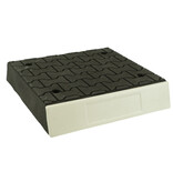 Modular traffic island black center element