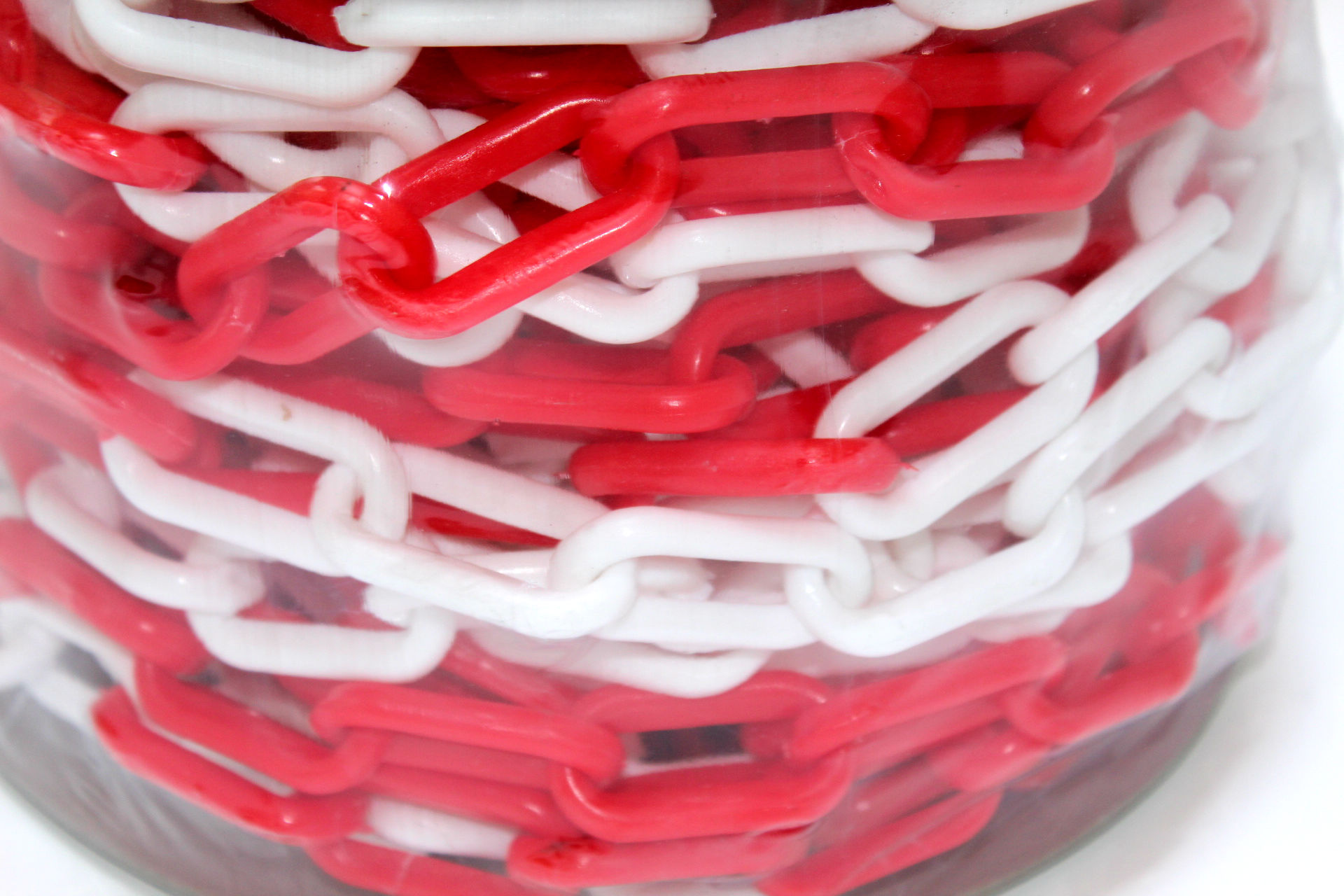 Plastic chain on rail  - Ø 8 mm - 25 m red-white