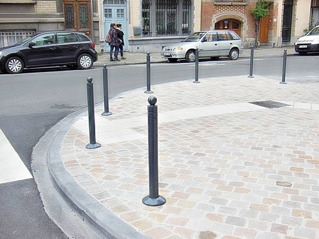 Bollard 'Lagune' Ø 76 mm x 1100 mm - RAL 7016