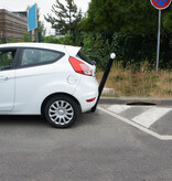 Flexible bollards with shape memory type "Amsterdam" to be cast concreted