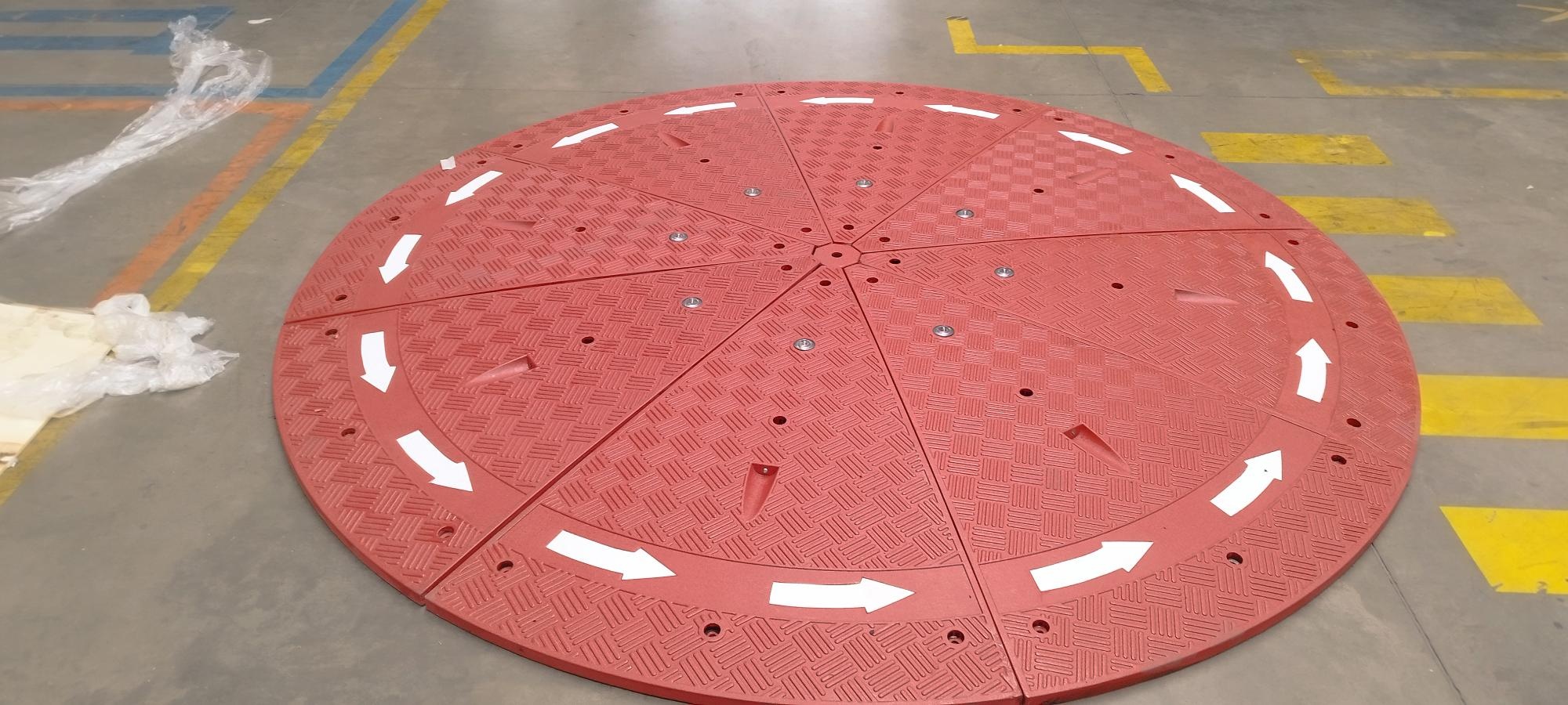 Rubber roundabout Ø 300 x 10 cm from red vulcanised rubber