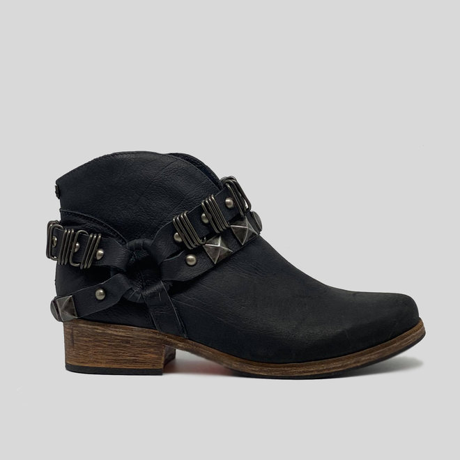 BOTINES 100% CUERO HECHOS A MANO EN CHILE - NEGRO