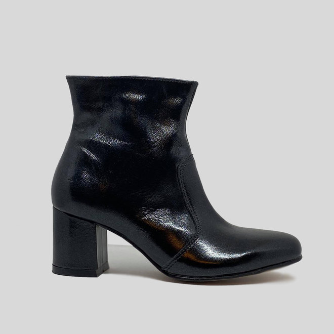 BOOTS 100% PATENT LEATHER HANDMADE FROM CHILE - BLACK
