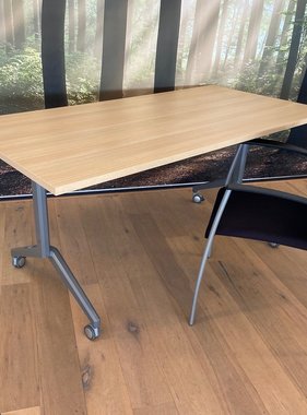 Modulaire inklapbare kantine klaptafel met wielen
