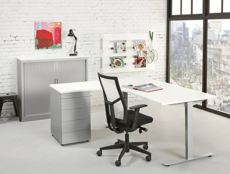 Hoekbureau T-poot Design Links