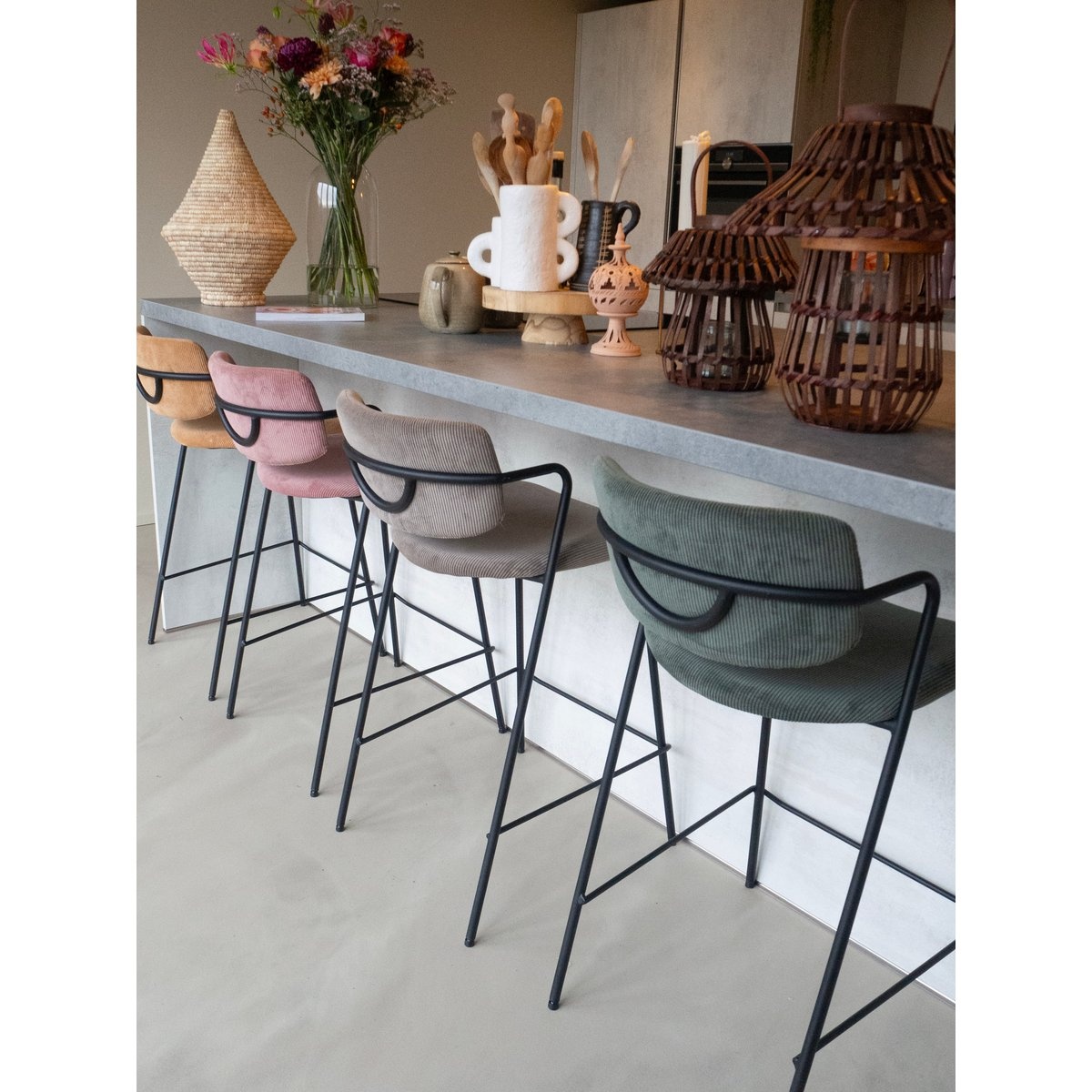 KantoormeubelenPlus Nanet Barkruk - H91 cm - Velvet - Beige