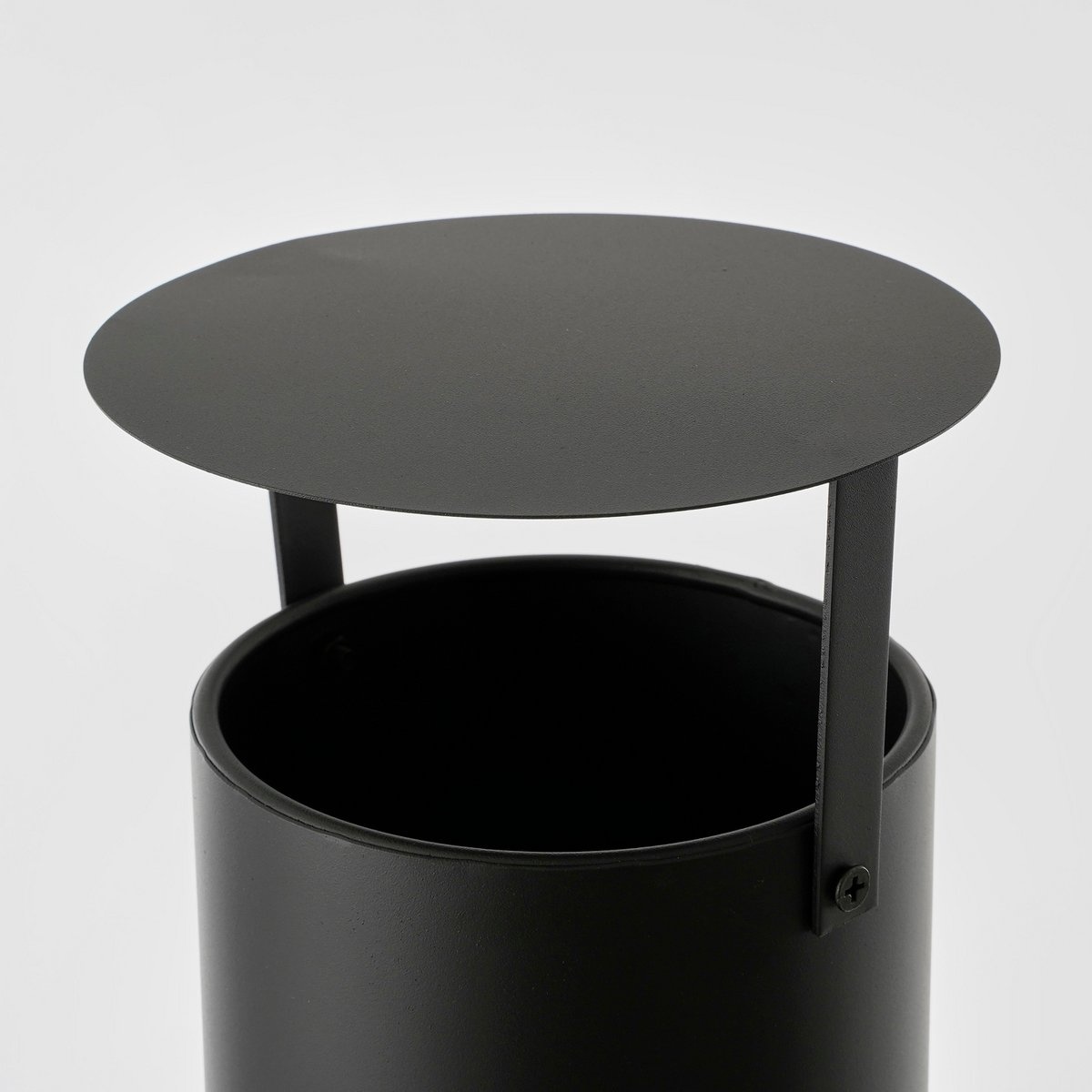 KantoormeubelenPlus Tuinhaard - L47 x B44 x H194 cm - Metaal - Zwart