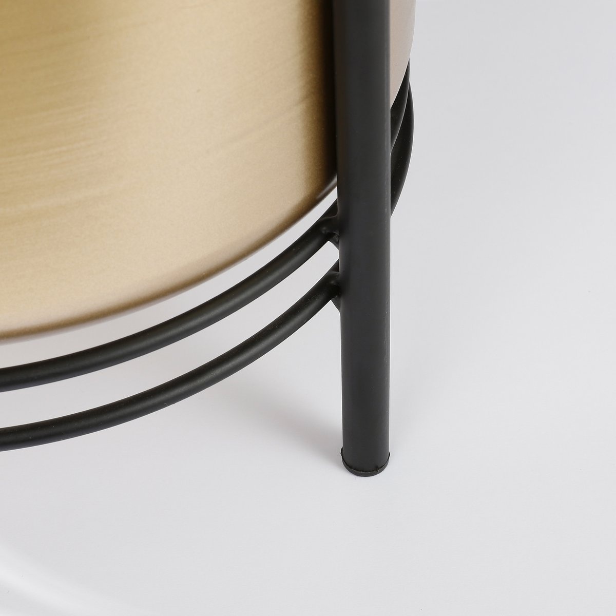 KantoormeubelenPlus Sverre Bloempot op Standaard - H28 x Ø19 cm - Goud, Zwart