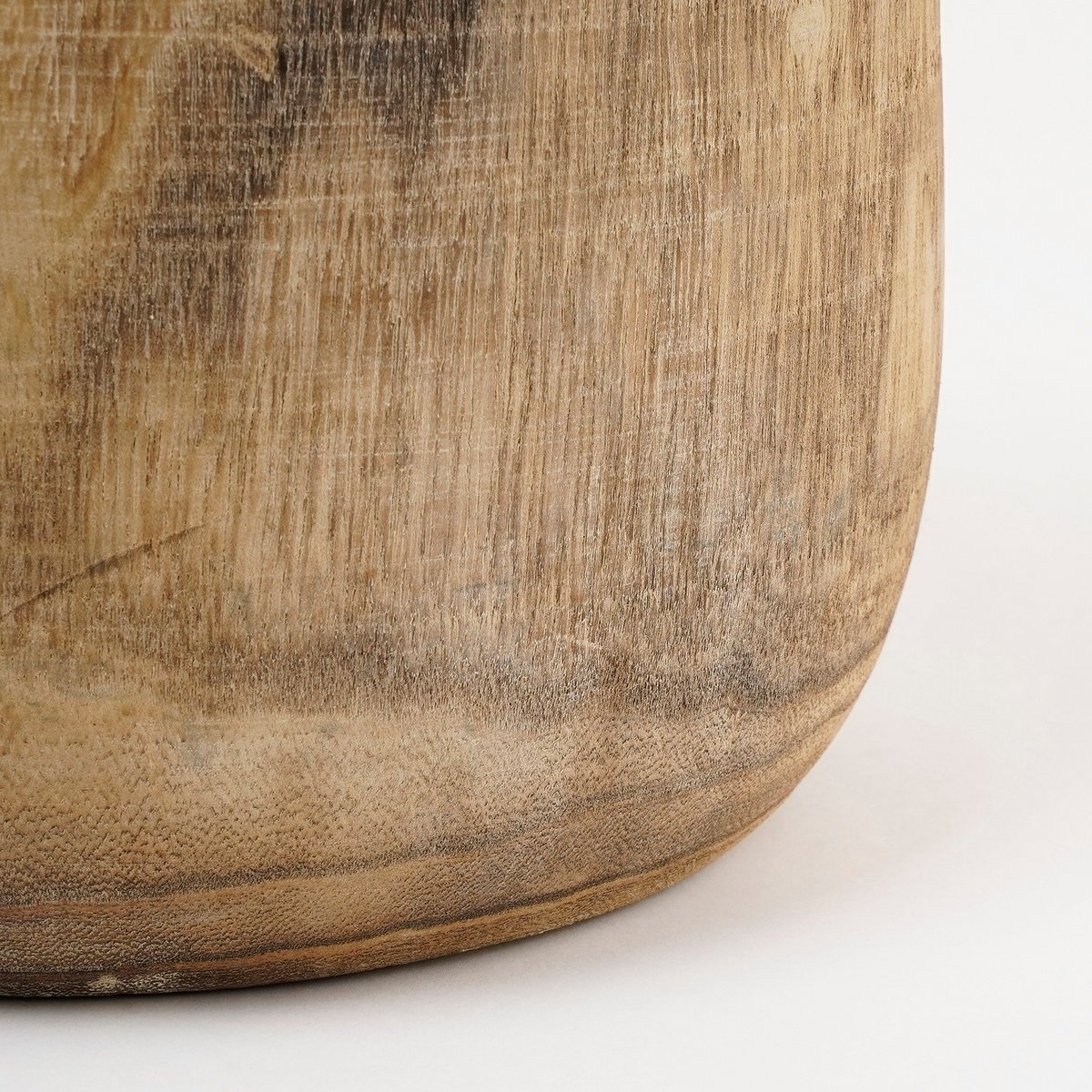 KantoormeubelenPlus Boris Bloempot - H24 x Ø24 cm - Paulownia Hout - Donkerbruin