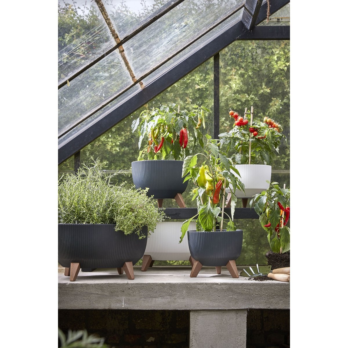 KantoormeubelenPlus Doppio Bloempot op Poten - H20,5 x Ø40 cm - Polypropyleen - FSC Mix - Off White