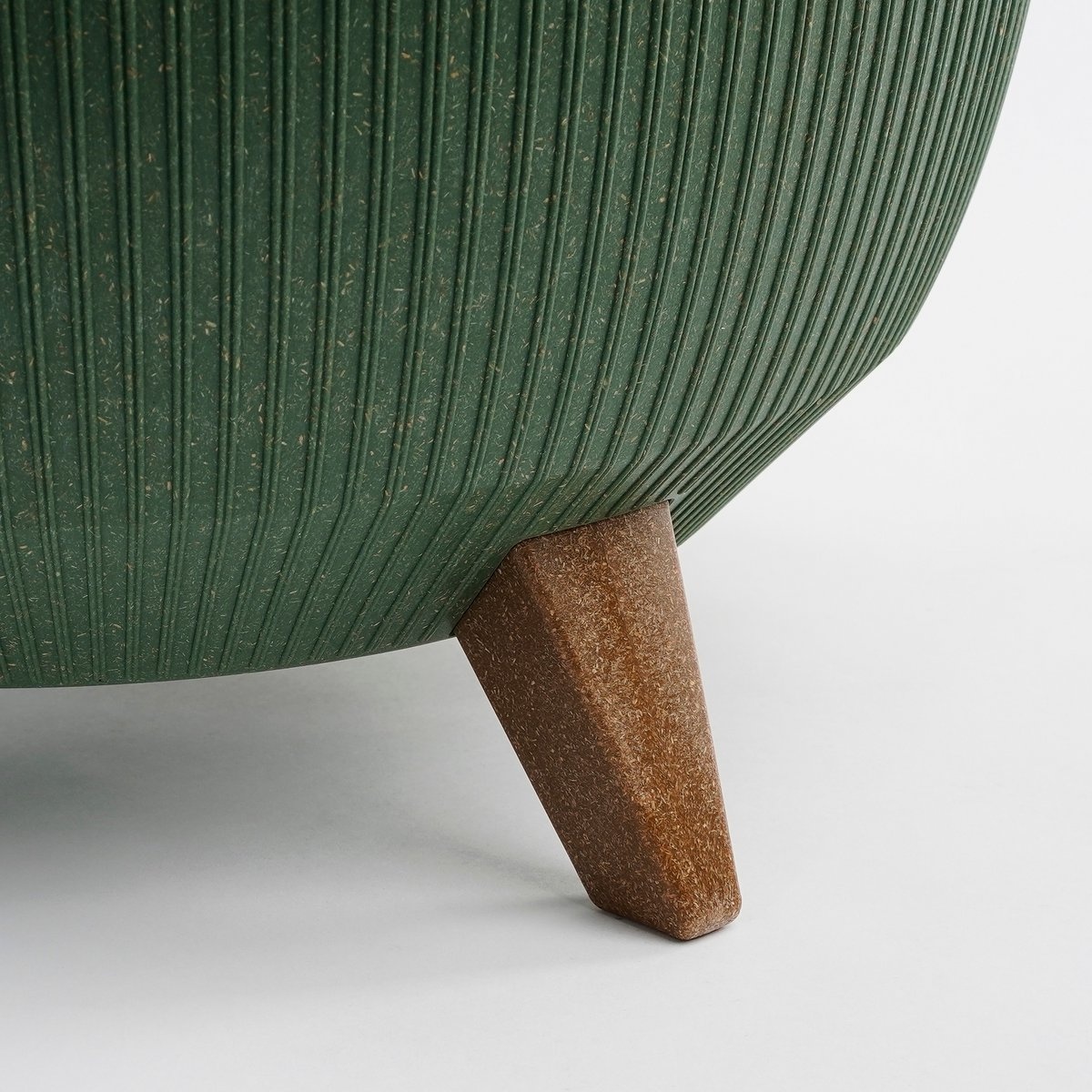 KantoormeubelenPlus Doppio Bloempot op Poten - H20,5 x Ø40 cm - Polypropyleen - FSC Mix - Groen