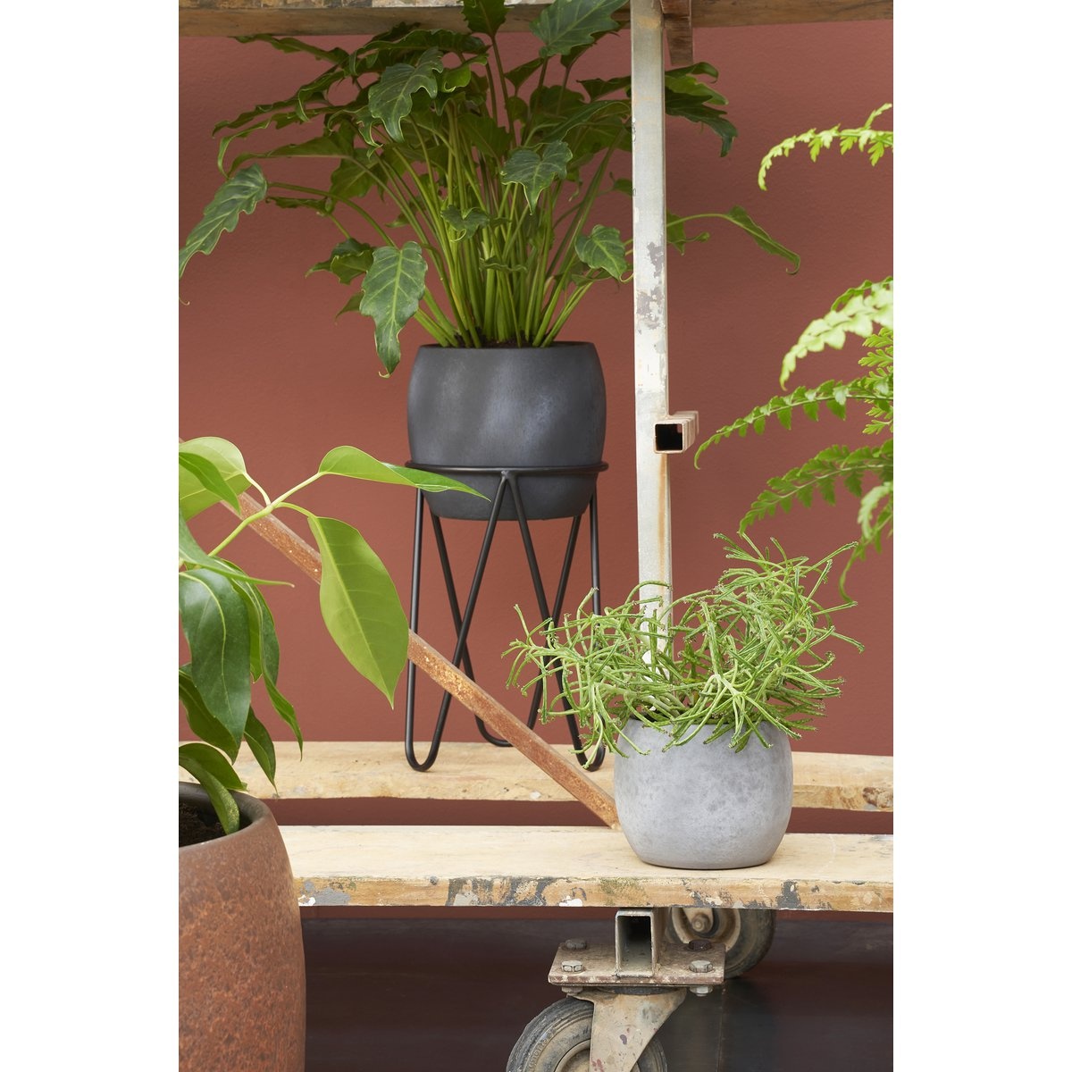 KantoormeubelenPlus Plantenstandaard - H38,5 x Ø30 cm - Metaal - Zwart
