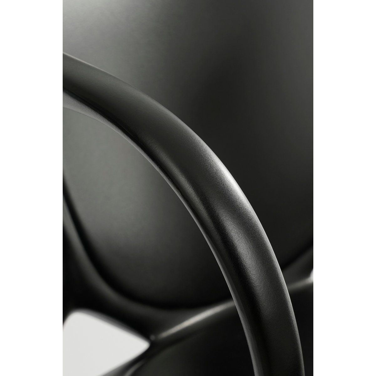 KantoormeubelenPlus Nebraska Tuinstoel - L56 x B56,5 x H80 cm - Polypropyleen - Zwart