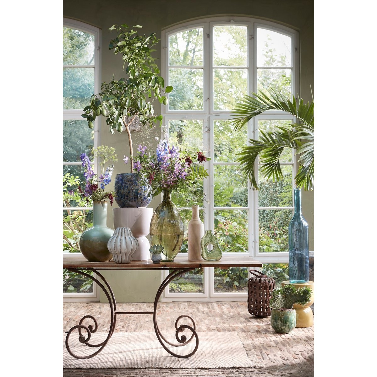 KantoormeubelenPlus Rioja Fles Vaas - H100 x Ø21 cm - Gerecycled Glas - Lichtblauw