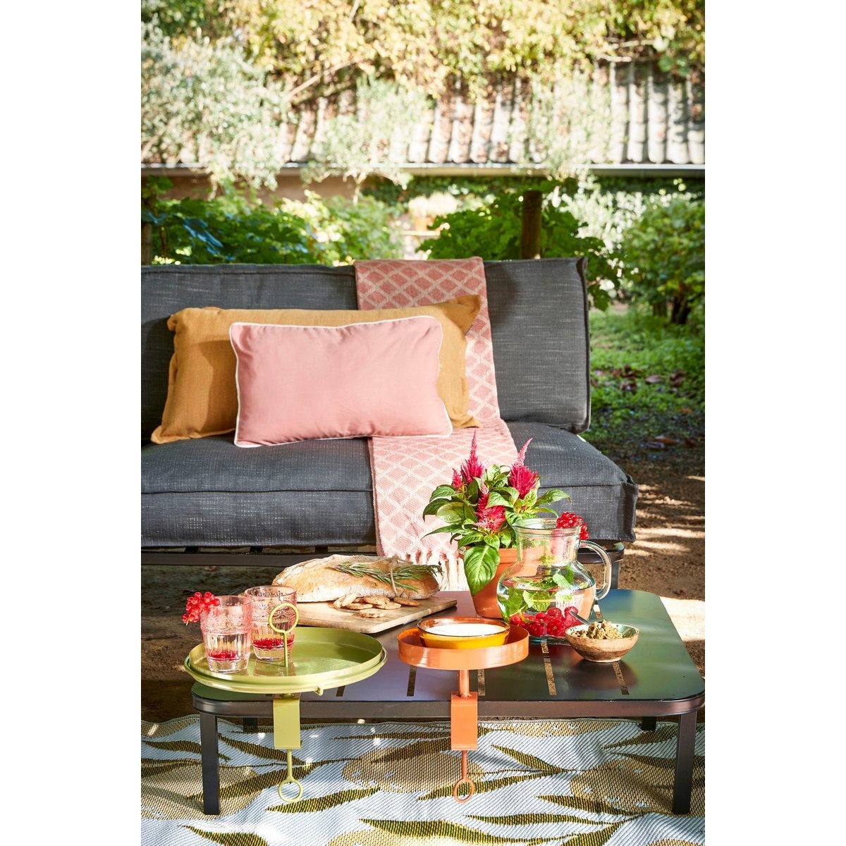 KantoormeubelenPlus Aston Dienblad met Klem - H30 x Ø30,5 cm - Metaal - Donkergroen