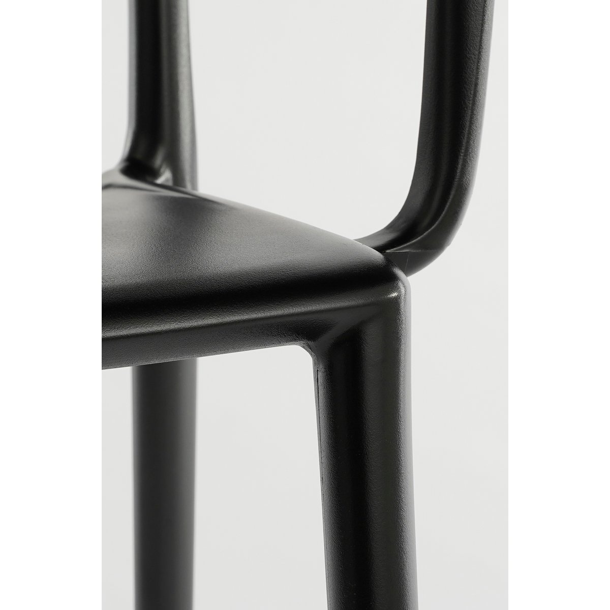 KantoormeubelenPlus Paloma Tuinstoel - L53 x B53 x H77,5 cm - Polypropyleen - Zwart