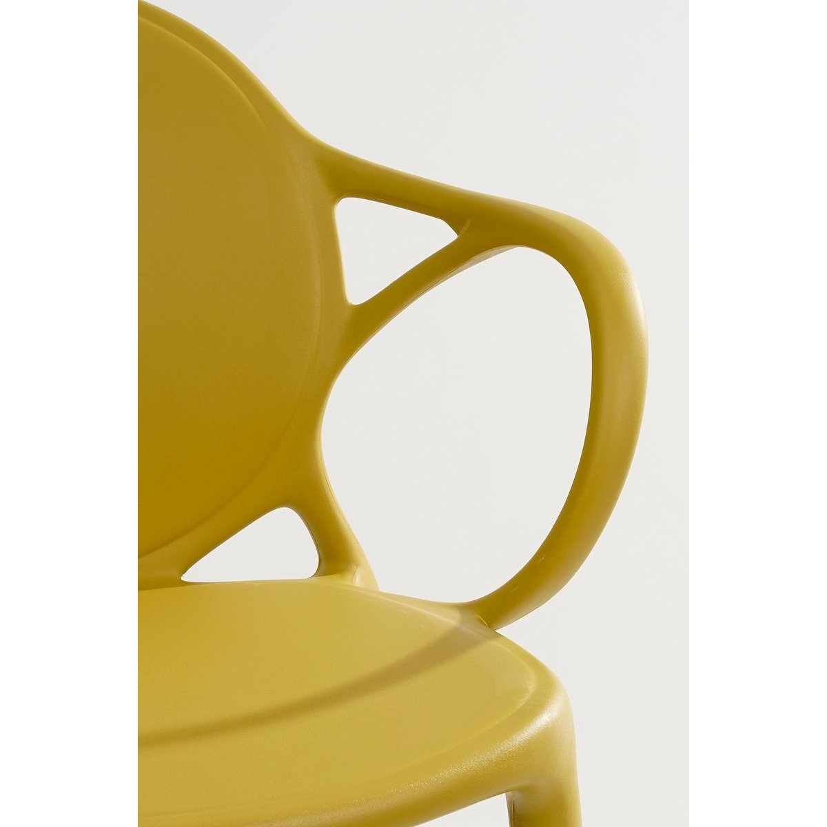 KantoormeubelenPlus Nebraska Tuinstoel - L56 x B56,5 x H80 cm - Polypropyleen - Oker