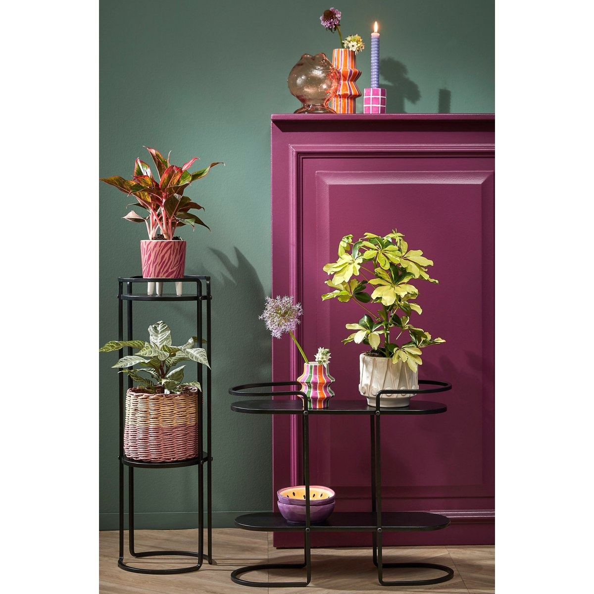 KantoormeubelenPlus Cordoba Plantentafel - L57,5 x B20 x H50 cm - Metaal - Zwart