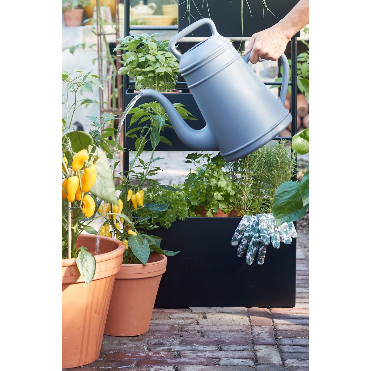 KantoormeubelenPlus Tobi Gieter - 8 liter - Gerecycled Plastic - Antraciet