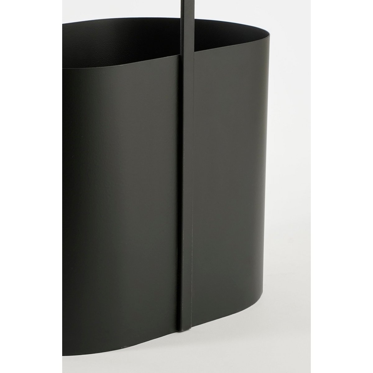 KantoormeubelenPlus Bijzettafel met Tijdschriftenhouder - L35 x B24 x H69 cm - Metaal - Zwart