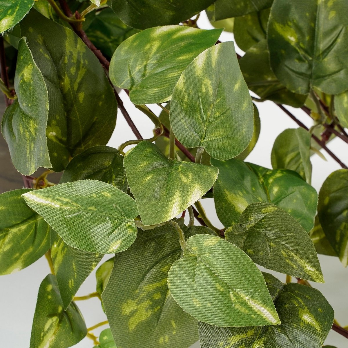 KantoormeubelenPlus Scindapsus Kunst Hangplant in Bloempot Stan - H45 x Ø25 cm - Groen