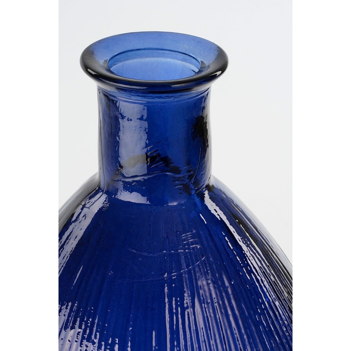 KantoormeubelenPlus Firenza Fles Vaas - H59 x Ø29 cm - Gerecycled Glas - Donkerblauw