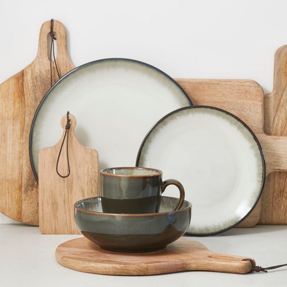KantoormeubelenPlus Duko Serveerplank - Ø28 cm - 100% FSC Mangohout - Bruin
