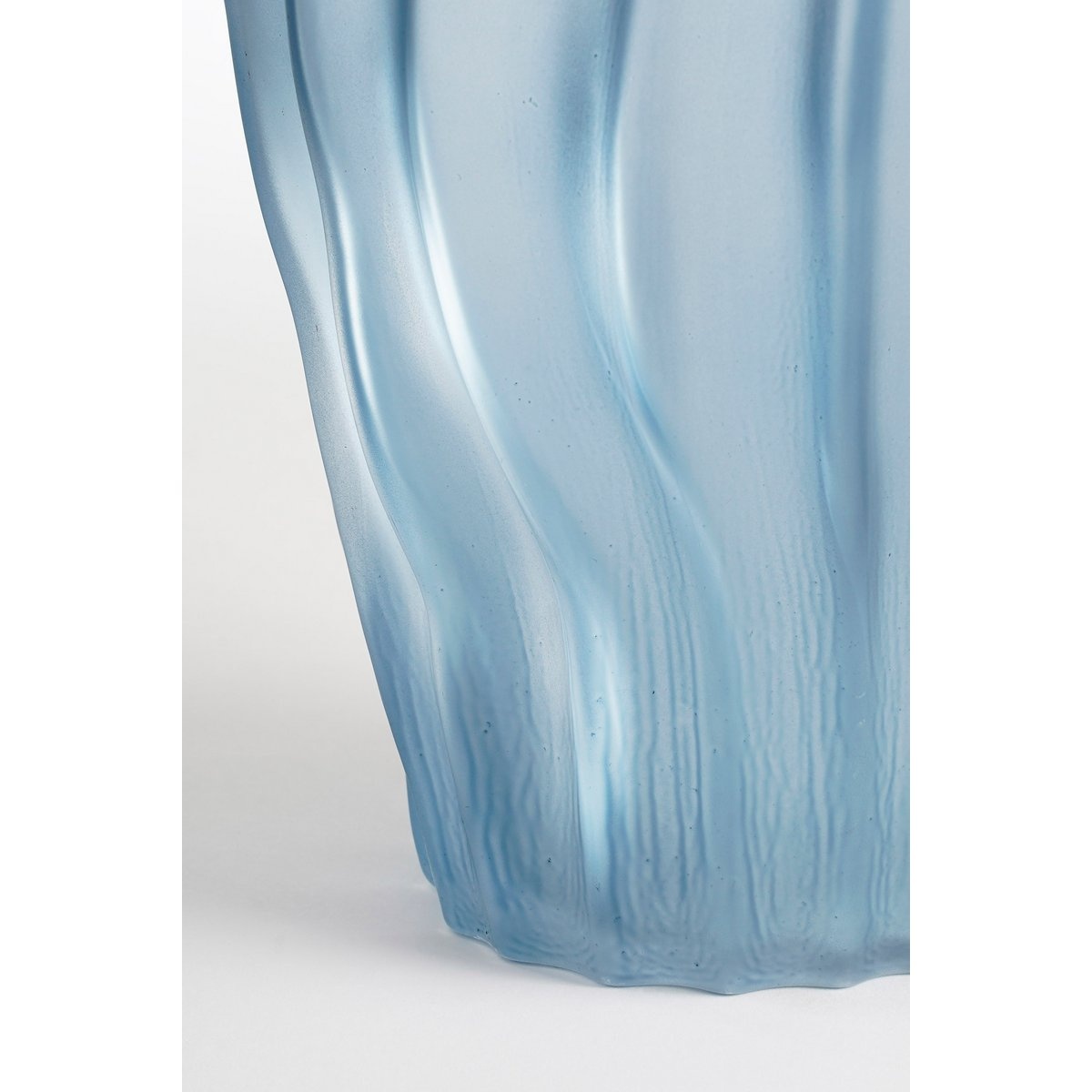 KantoormeubelenPlus Feline Vaas - H32 x Ø16 cm - Glas - Lichtblauw