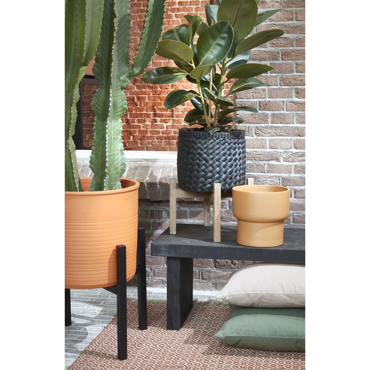 KantoormeubelenPlus Ascot Plantenstandaard XL - L45,5 x B45,5 x H40 cm - Metaal - Zwart