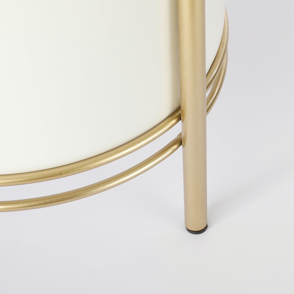 KantoormeubelenPlus Sverre Bloempot op Standaard - H29 x Ø25 cm - Wit, Goud