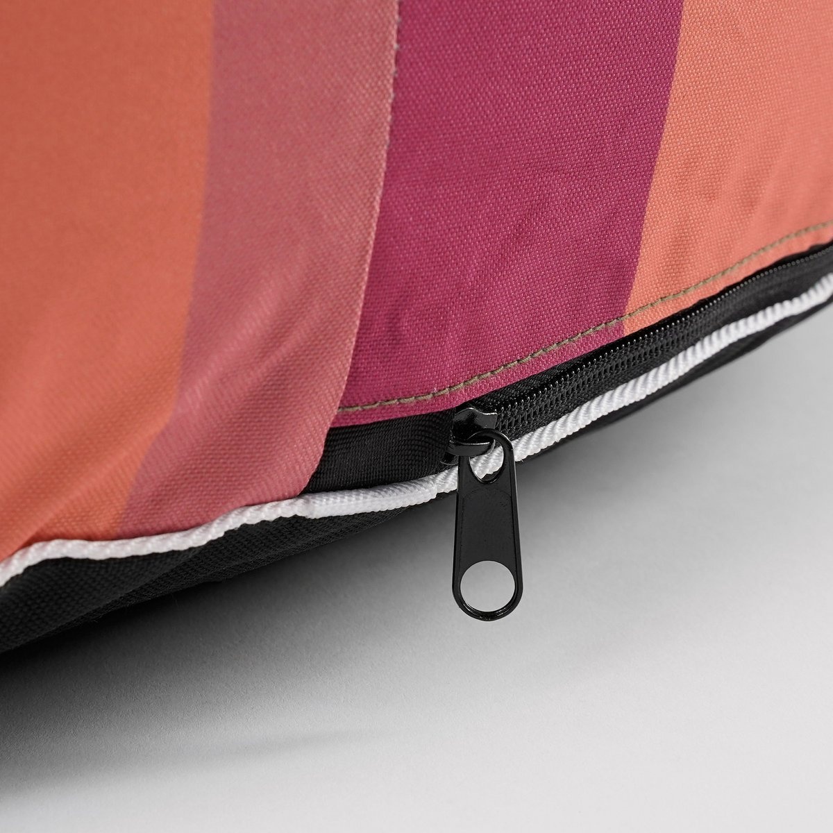 KantoormeubelenPlus Novia Opblaasbare Poef Gestreept - H23 x Ø53 cm - Paars