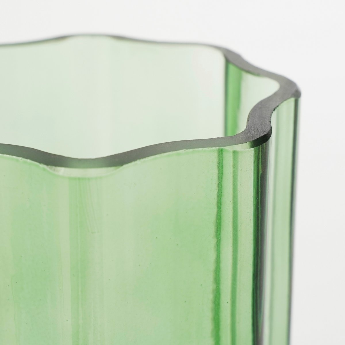 KantoormeubelenPlus Missouri Vaas - H25 x Ø14,5 cm - Glas - Groen