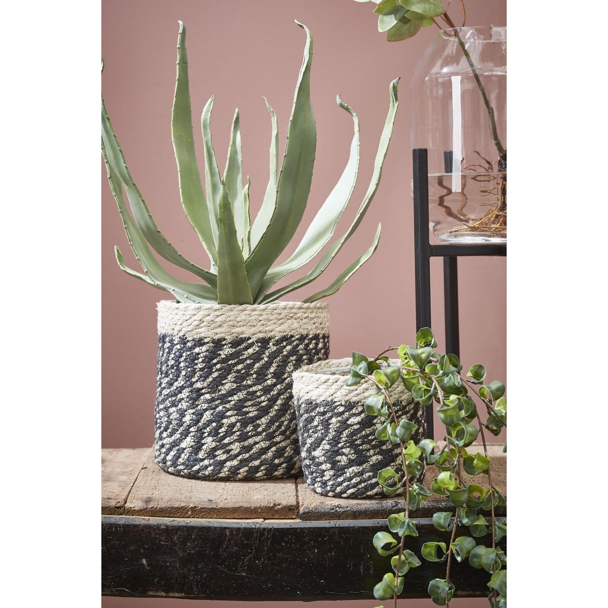 KantoormeubelenPlus Bonaparte Mand voor Planten - H18 x Ø18 cm - Jute - Zwart