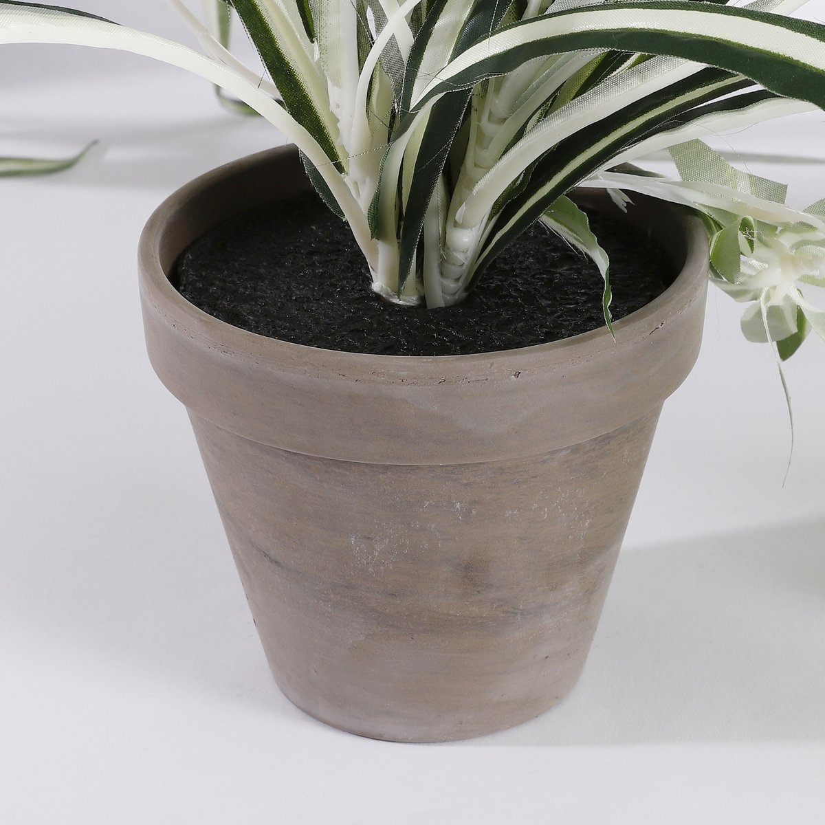 KantoormeubelenPlus Chlorophytum Kunstplant in Bloempot Stan - H45 x Ø45 cm - Groen