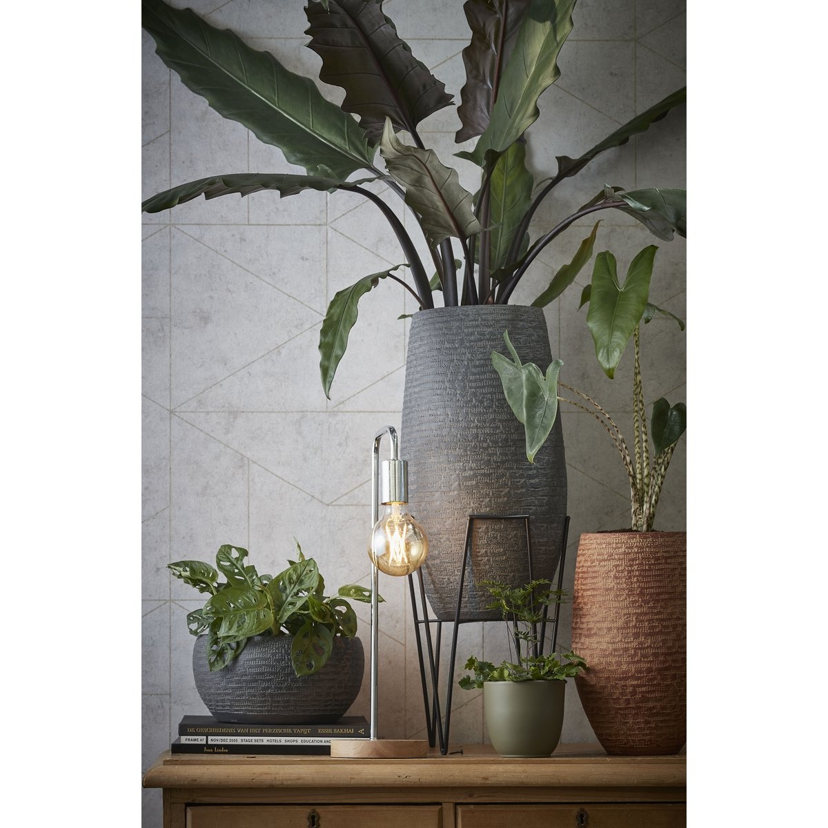 KantoormeubelenPlus Blom Plantenstandaard - L29,5 x B29,5 x H50 cm - Metaal - Zwart