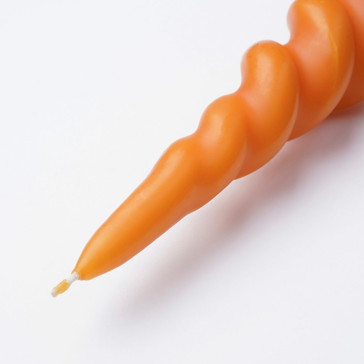 KantoormeubelenPlus Twist Kegelkaars - H25 x Ø5 cm - Oranje