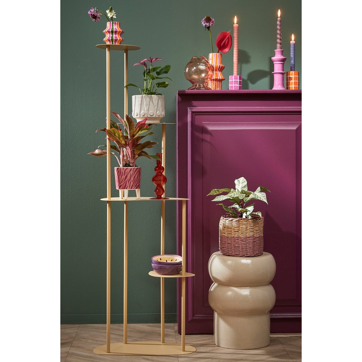 KantoormeubelenPlus Fonda Plantentafel - L47,5 x B27 x H140 cm - Metaal - Lichtgeel