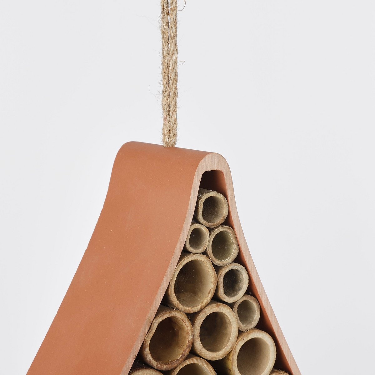 KantoormeubelenPlus Orion Insectenhotel - L27 x B19 x H6 cm - Donkerroze