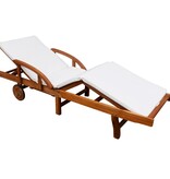 VidaXL Ligbed met kussen massief acaciahout