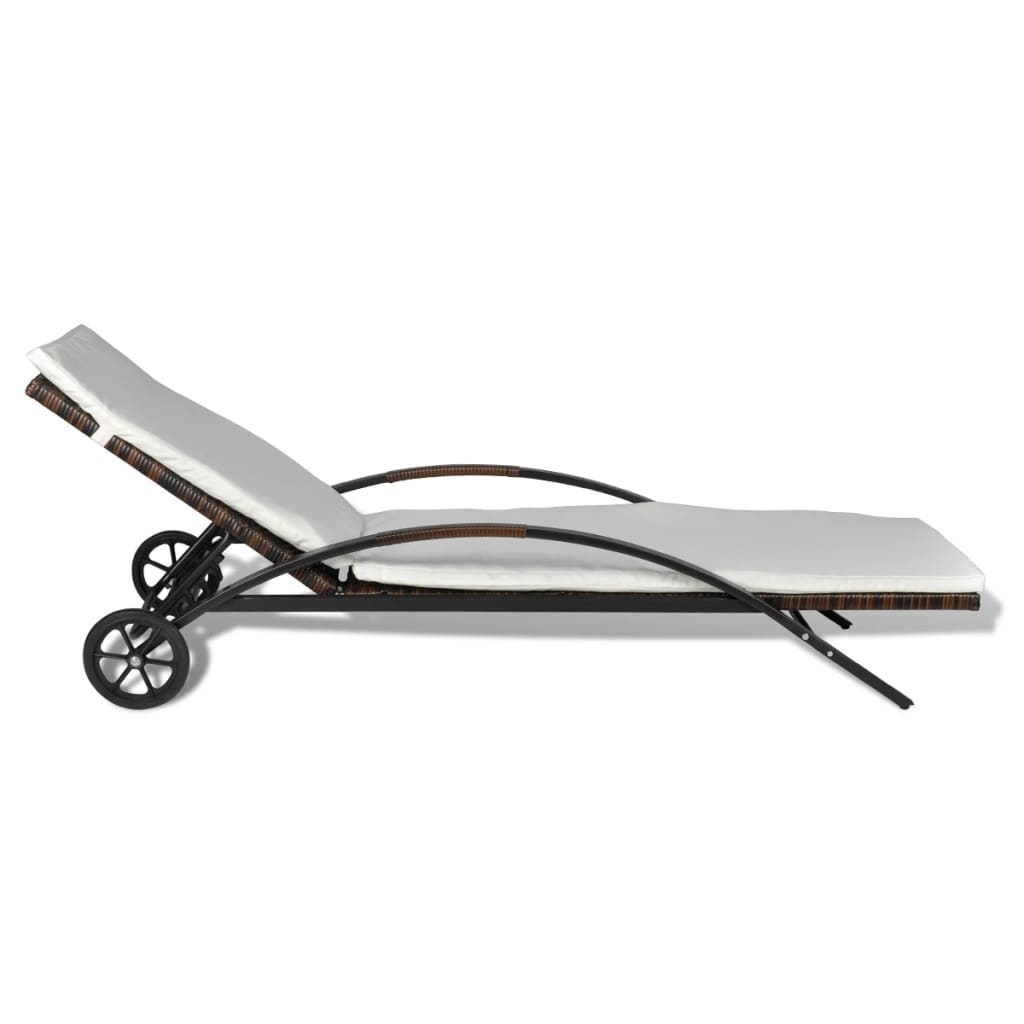 VidaXL Ligbed met kussen en wieltjes poly rattan bruin