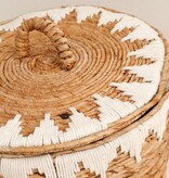 Soeji Wasmand met deksel Handgeweven van bananenvezel EMPAT Grote decoratieve mand met witte katoenen macramé (2 maten)